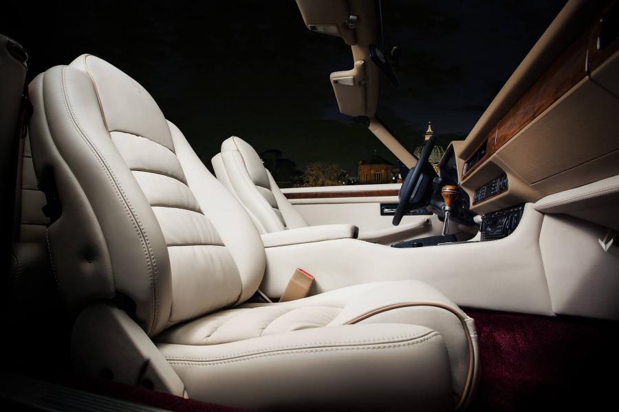 Интерьер Jaguar XJS Convertible by Vilner 2017 года  (фото 10 из 12)